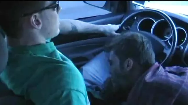 سبزه داغ به تنهایی بازی می کند لینک کانال فیلم های سکسی