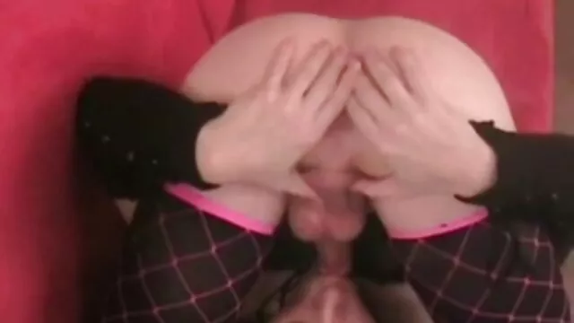 ویکتوریا برای حفاری در الاغ کانال سک30 خارجی عجله دارد