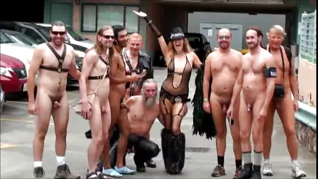 از کانال های سکس در تلگرام مهمانی می گذرد